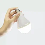 Лампочка акумуляторна 20W з 2 акумуляторами