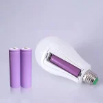 Лампочка акумуляторна 20W з 2 акумуляторами